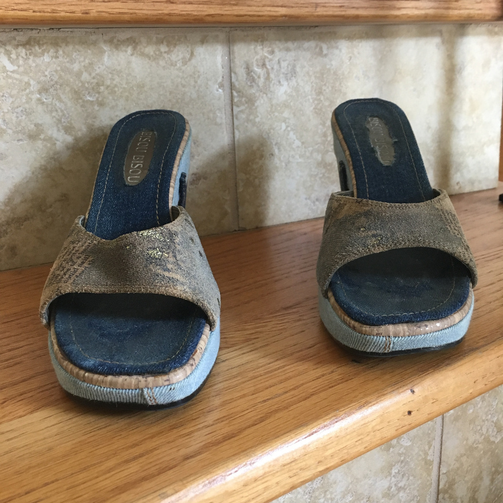 Bisou Bisou Denim & Gold Heel